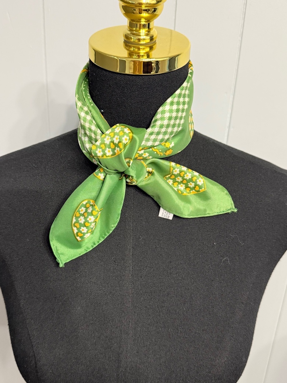 Green Patterned Silk Neck Scarf